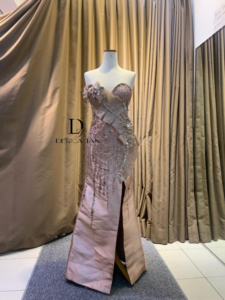sewa gaun pesta rosegold