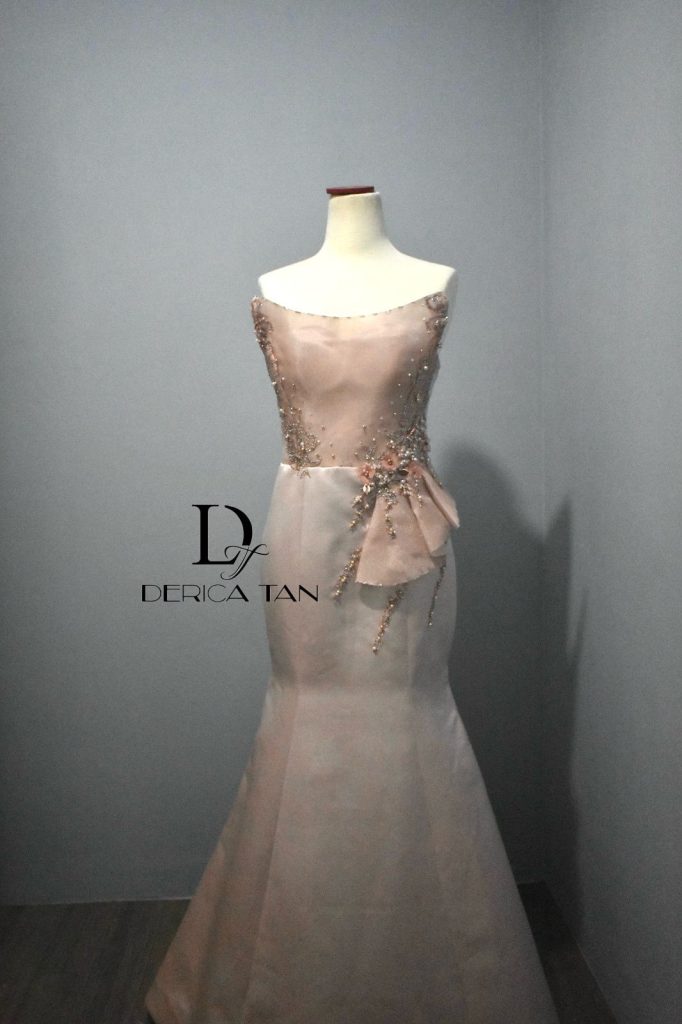 sewa gaun pesta rosegold